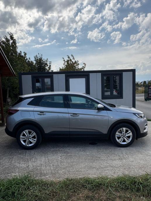 Opel Grandland 1,5 CDTI, registriran jamstvo, fotografija 6