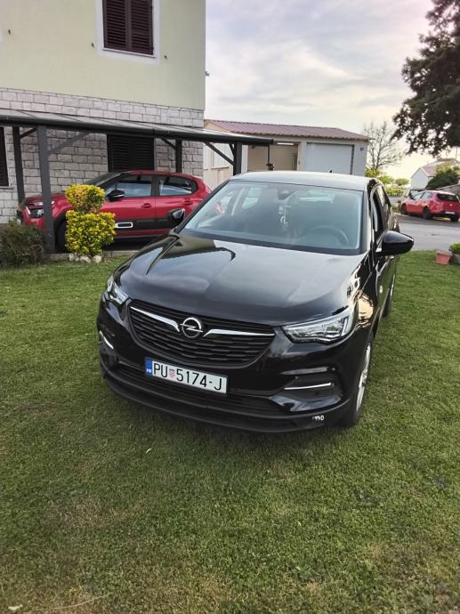 Opel Grandland 1,5 CDTI, fotografija 4
