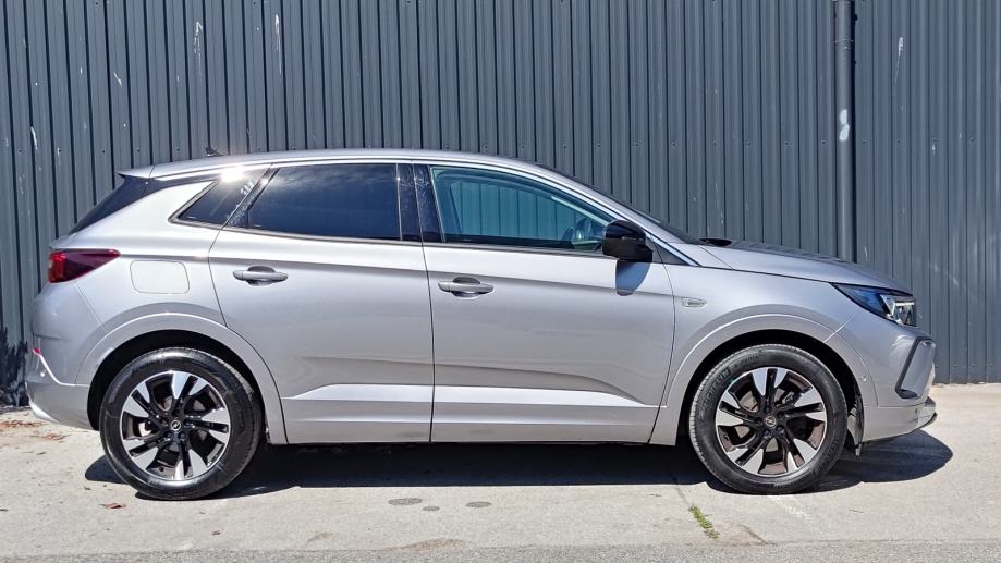 Opel Grandland 1,5 DIESEL,PDV,ELEGANCE,AUTOMATIK,MRTVI KUT,JAMSTVO, fotografija 4