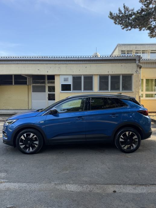 Opel Grandland 1.6 D, AUTOMATIK, Navi, INNOVATION OPREMA, top stanje!, fotografija 10
