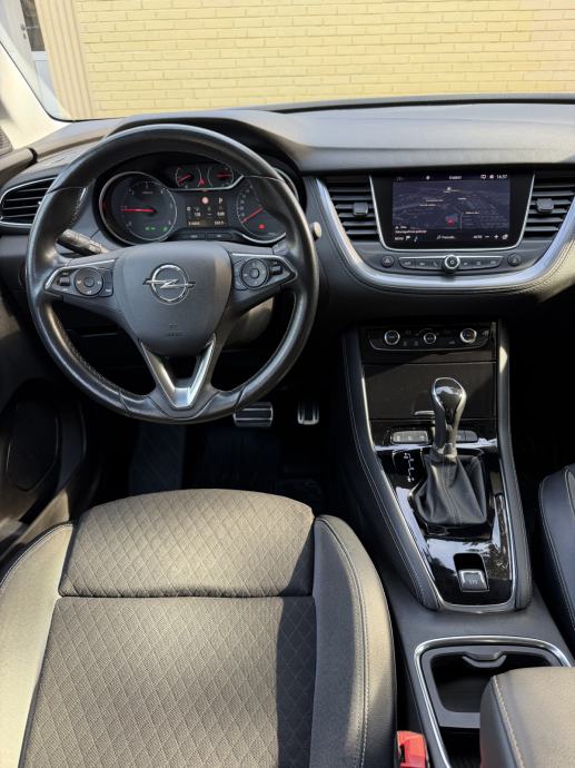 Opel Grandland 1.6 D, AUTOMATIK, Navi, INNOVATION OPREMA, top stanje!, fotografija 15