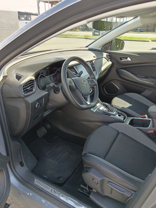 Opel Grandland 1,6 Turbo automatik phev, fotografija 3