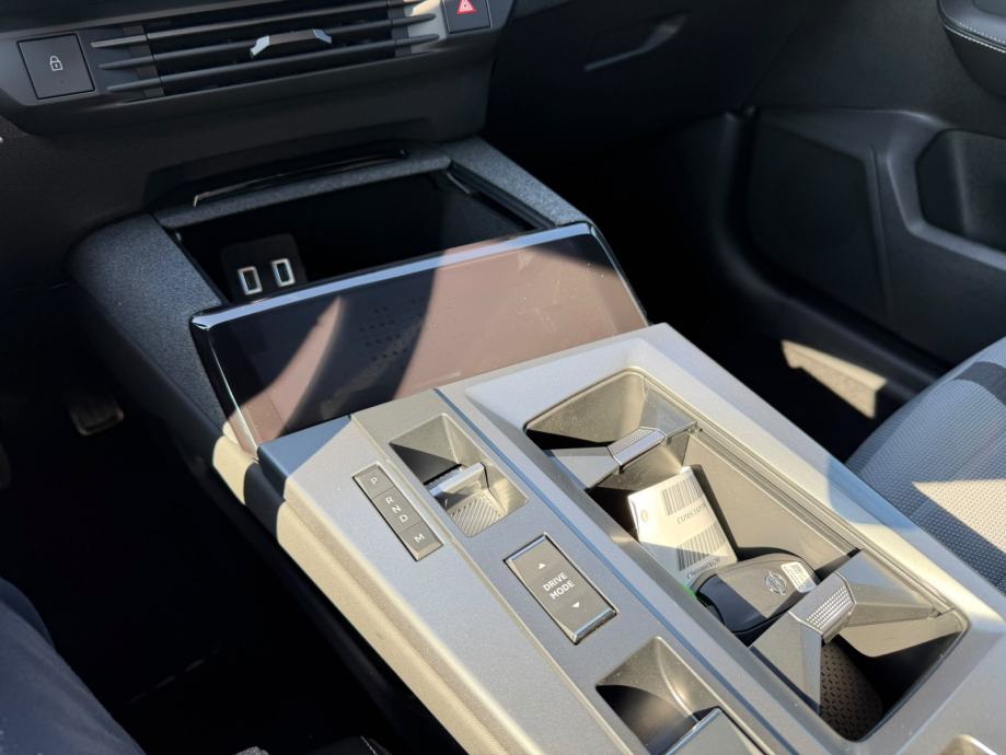 OPEL GRANDLAND GS HYBRID-REGISTRIRAN GODINU DANA, fotografija 13