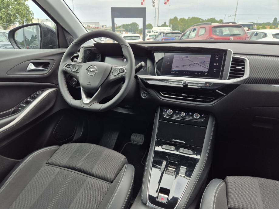 Opel Grandland GS Line 1,2 Turbo 96 kW, fotografija 13