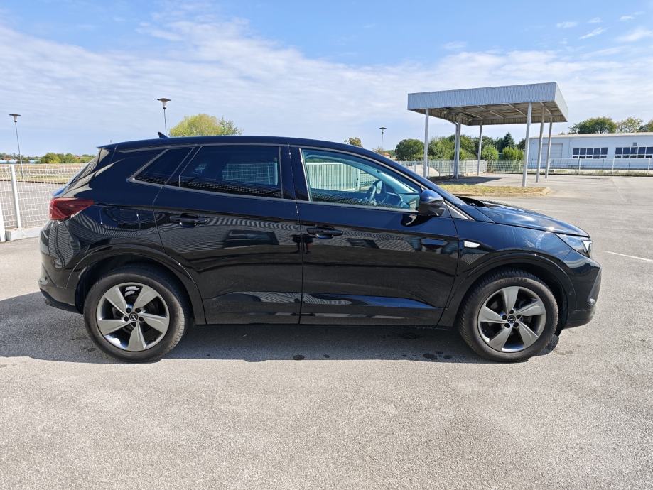Opel Grandland GS Line, fotografija 4
