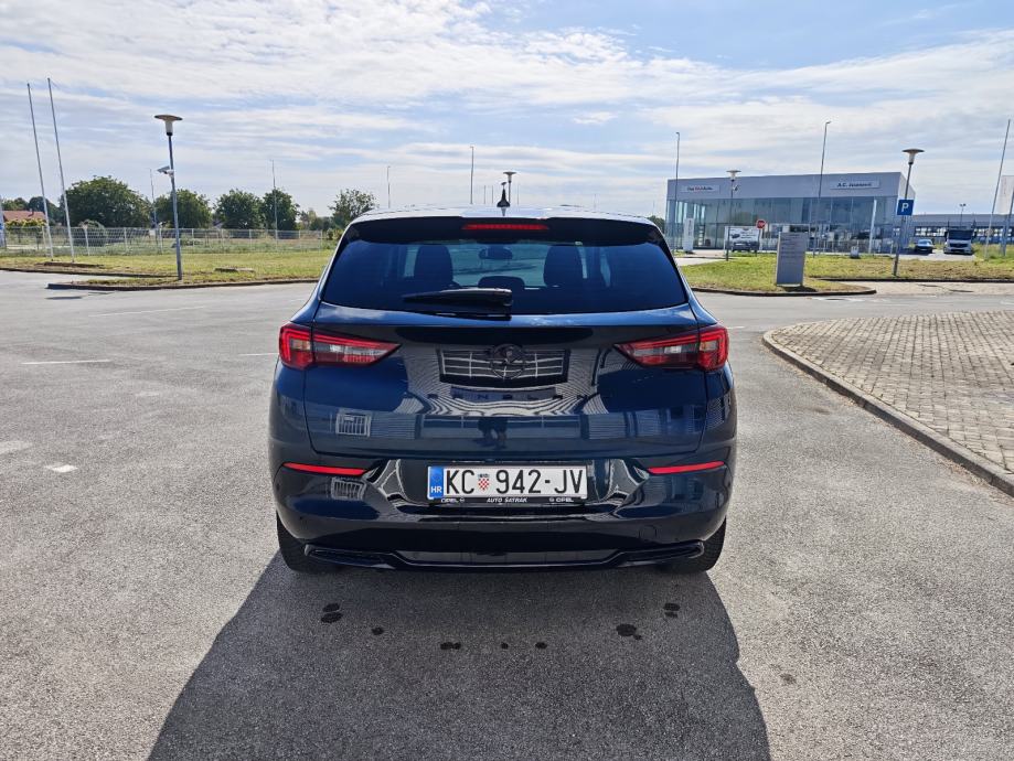 Opel Grandland GS Line, fotografija 6