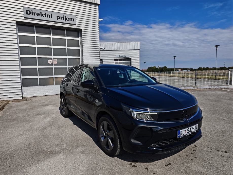 Opel Grandland GS Line, fotografija 3