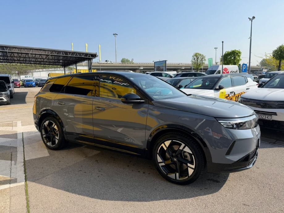 Opel Grandland Plug-In Hybrid 147kw - 8 godina garancije!, fotografija 8