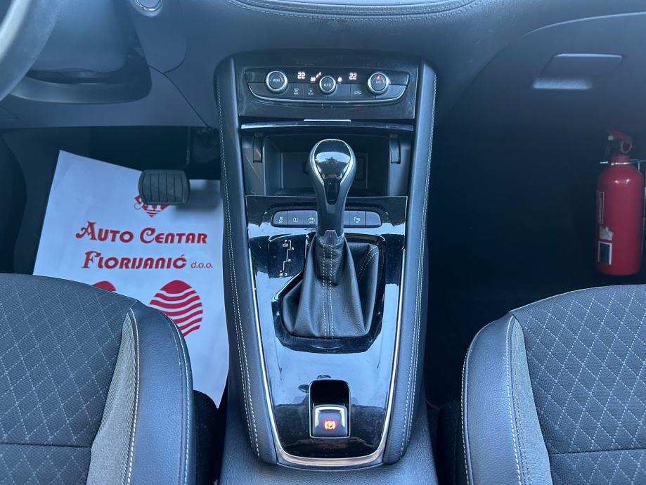 Opel Grandland X 1,2 Turbo 2018.,AUTOMATIK, VEL.SERVIS, ALU 18, NAVI, fotografija 16