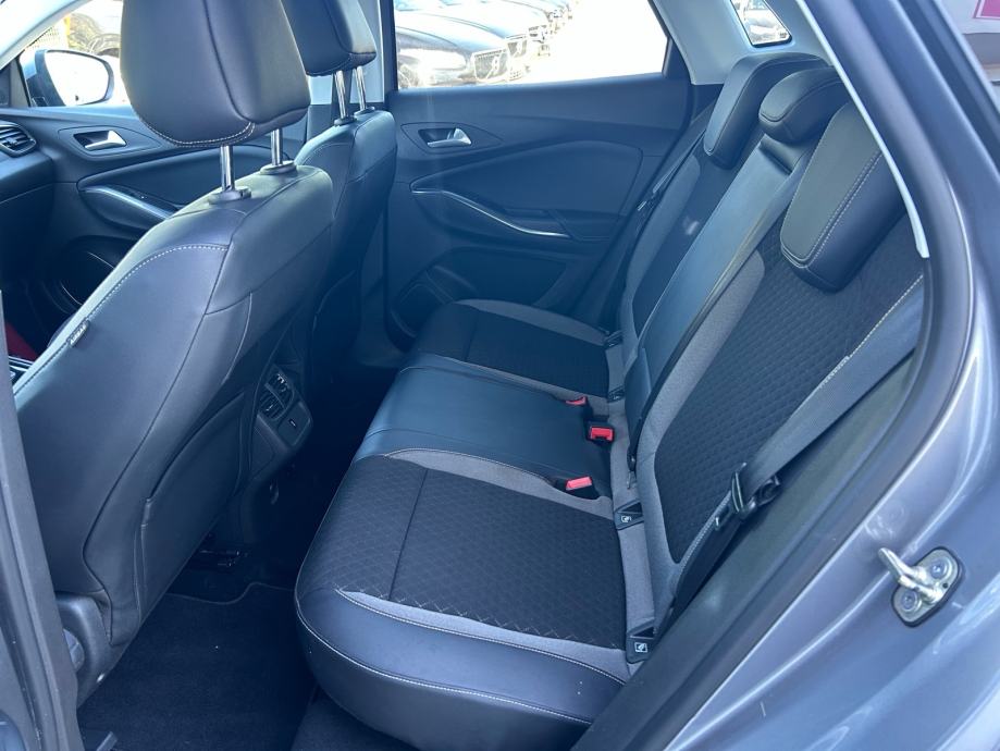 Opel Grandland X 1,2 Turbo 2018.,AUTOMATIK, VEL.SERVIS, ALU 18, NAVI, fotografija 13
