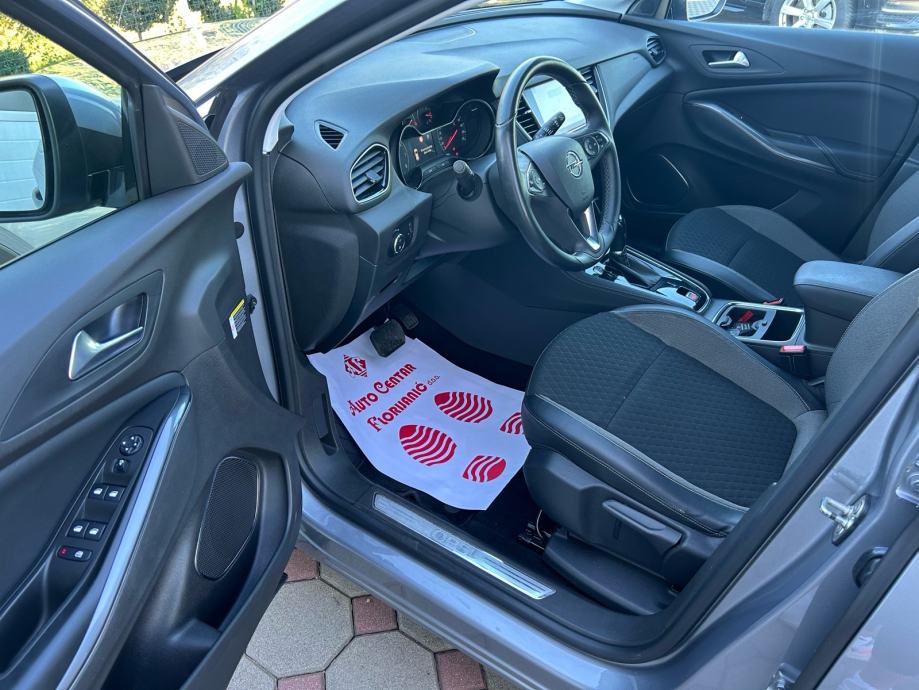 Opel Grandland X 1,2 Turbo 2018.,AUTOMATIK, VEL.SERVIS, ALU 18, NAVI, fotografija 10