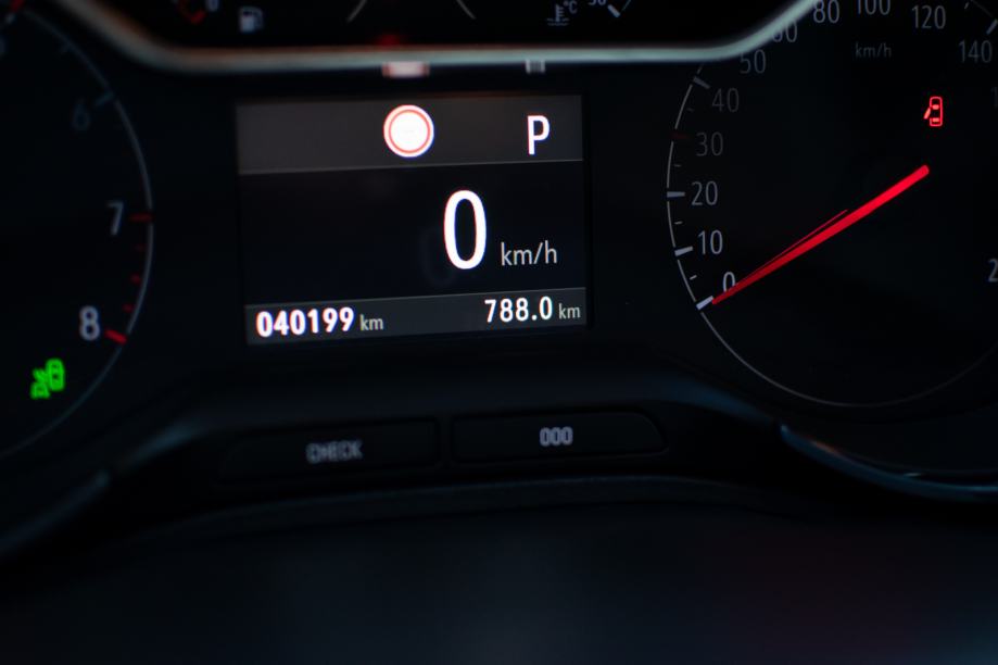 Opel Grandland X automatik SAMO 40000 KM NOV AUTO!!!, fotografija 12