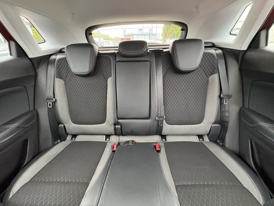 Opel Grandland X 1.6 CDTI, fotografija 14