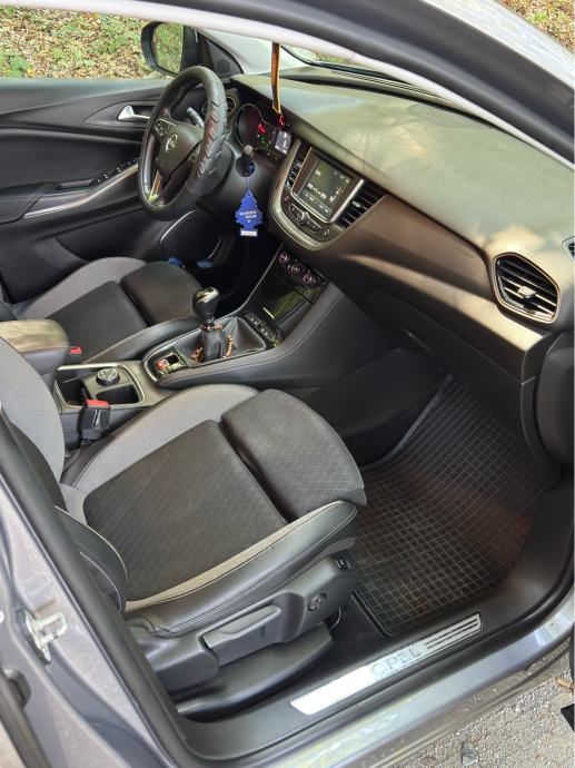 OPEL GRANDLAND X 1.6 DIESEL, 88kw 120 KS/ WEBASTO/ BOGATI PAKET OPREME, fotografija 12