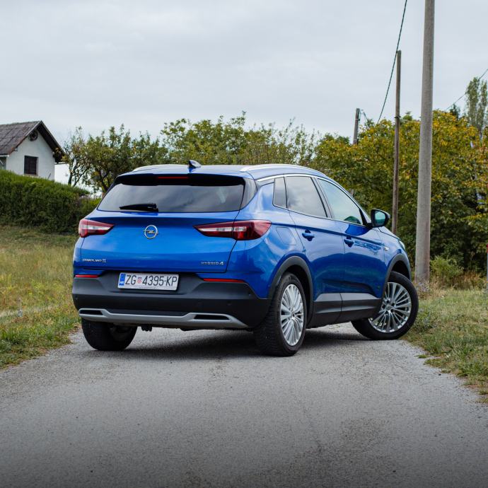 Opel Grandland X 300ks hybrid, fotografija 3