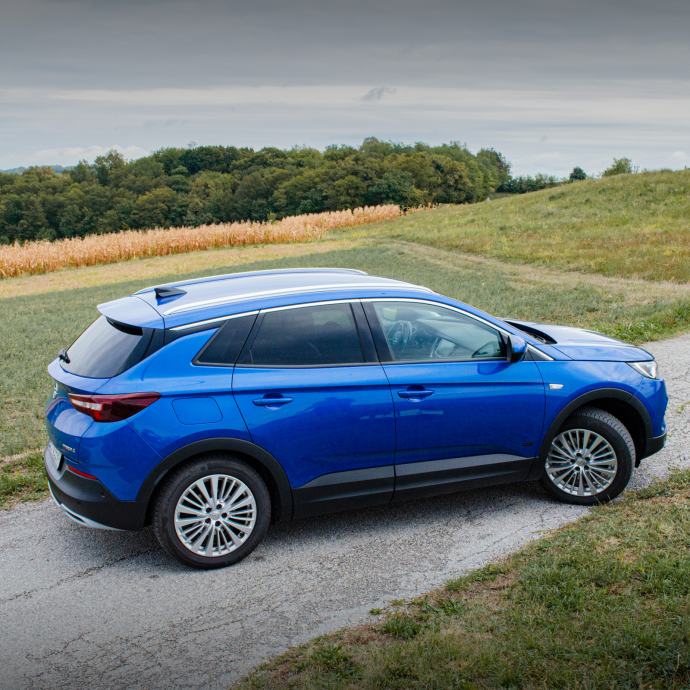 Opel Grandland X 300ks hybrid, fotografija 7