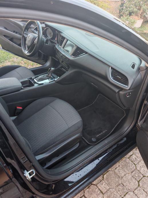 Opel Insignia 1,5 automatik, fotografija 7