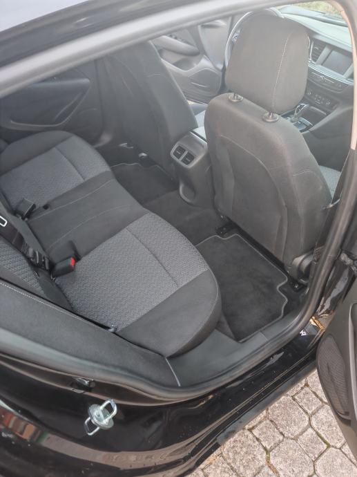 Opel Insignia 1,5 automatik, fotografija 8