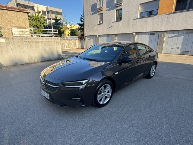 Opel Insignia 1,5 D, fotografija 4