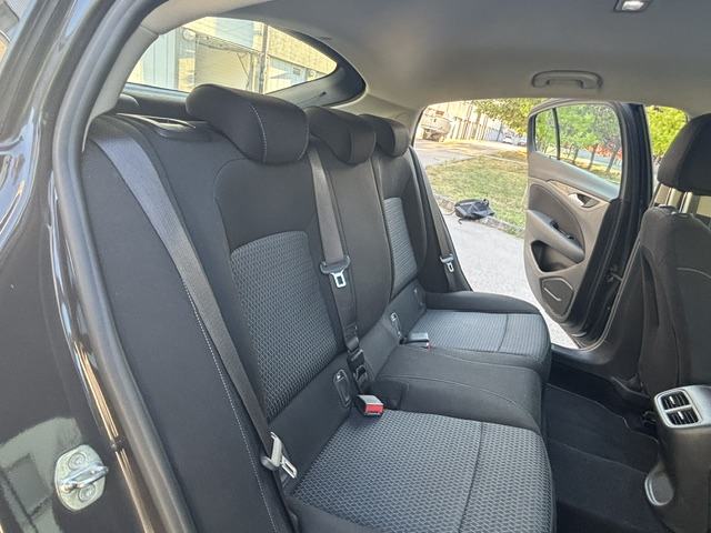 Opel Insignia 1,5 D, fotografija 8