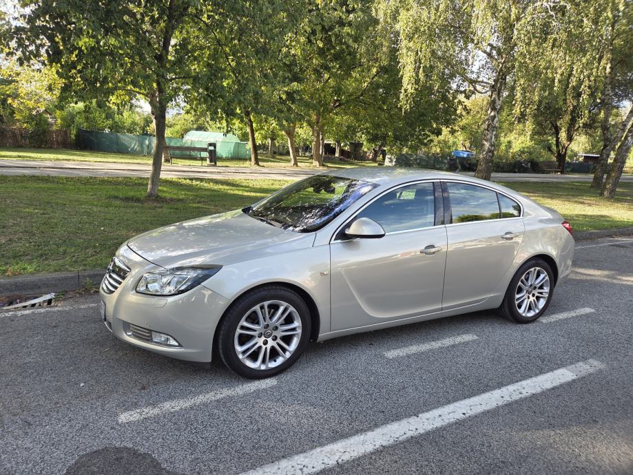 OPEL INSIGNIA 1.6 16V 2010. 147.000 km PRVI VLASNIK KAO NOVI, fotografija 2