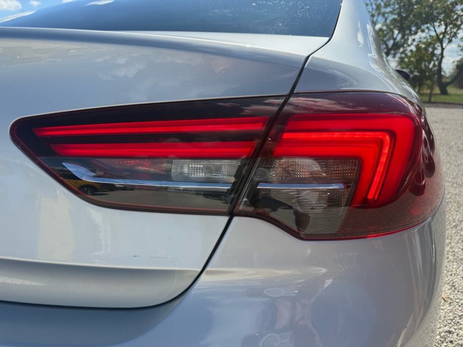 Opel Insignia 1.6 Cdti*AUTOMATIK*NAVIGACIJA*R.KAMERA*LED*PDC*ALU*SERV, fotografija 14