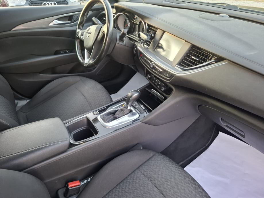 Opel Insignia 1.6 CDTi automatik, fotografija 10