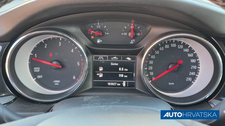 OPEL INSIGNIA 1,6 CDTI EDITION - Jamstvo 15 mjeseci, 10.490,00 €, fotografija 13