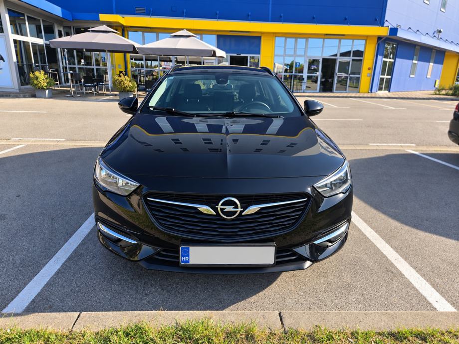 Opel Insigniju Sports Tourer 1.6 CDTI s automatskim mjenjačem, 12/2018, fotografija 3