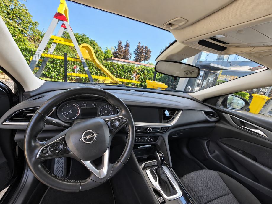 Opel Insigniju Sports Tourer 1.6 CDTI s automatskim mjenjačem, 12/2018, fotografija 6