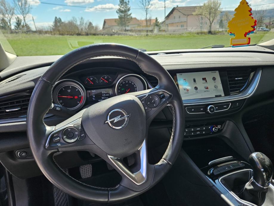 Opel Insignia 1,6 CDTI, fotografija 5