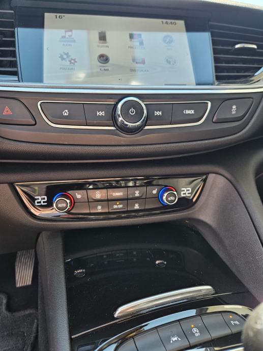 Opel Insignia 1,6 CDTI, fotografija 9