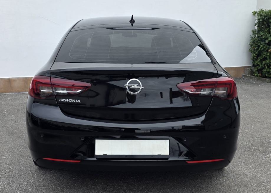 Opel Insignia 1,6 CDTI * VIRTUAL COCKPIT * RADAR * NAVIGAVIJA *, fotografija 6