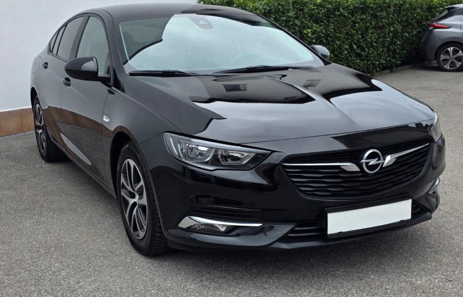 Opel Insignia 1,6 CDTI * VIRTUAL COCKPIT * RADAR * NAVIGAVIJA *, fotografija 3