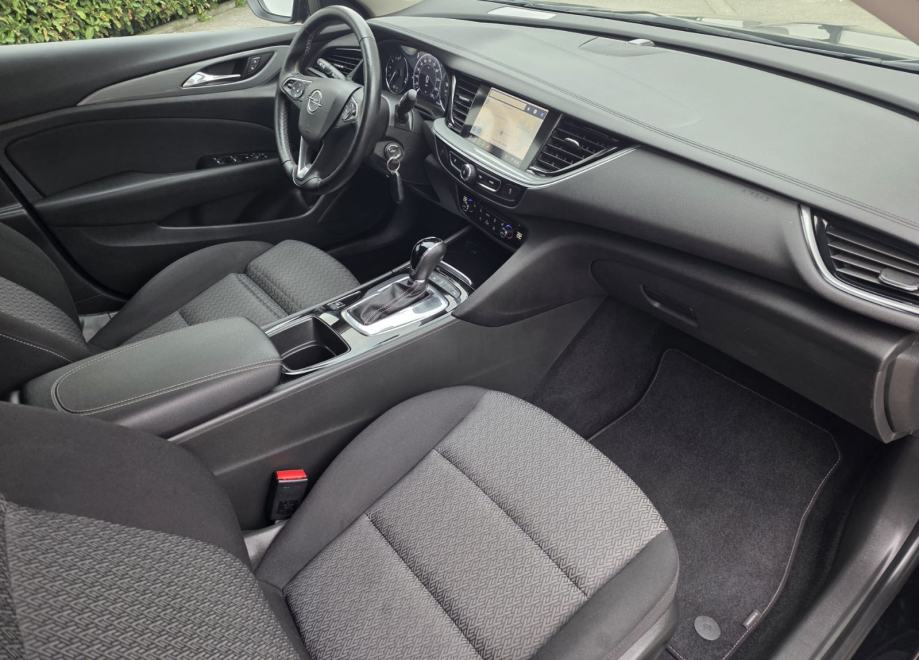 Opel Insignia 1,6 CDTI * VIRTUAL COCKPIT * RADAR * NAVIGAVIJA *, fotografija 16