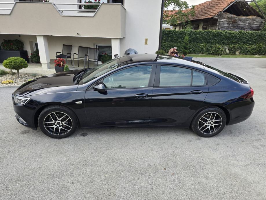 Opel Insignia 1,6 Turbo, fotografija 6