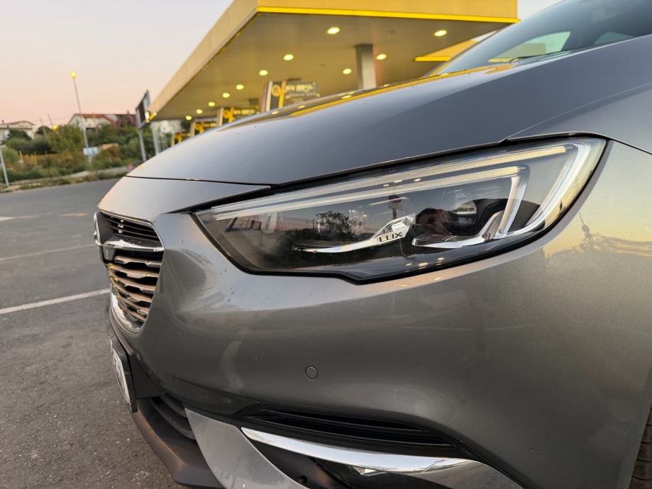 Opel Insignia (121 kW) - PRVI VLASNIK, LED Matrix, NOVE PREMIUM GUME, fotografija 19