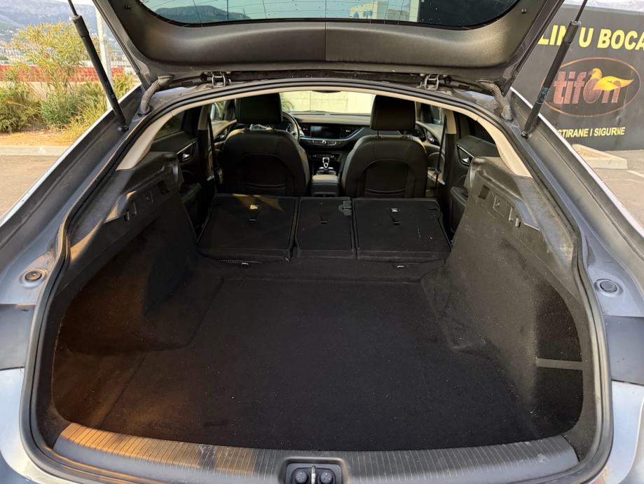 Opel Insignia (121 kW) - PRVI VLASNIK, LED Matrix, NOVE PREMIUM GUME, fotografija 18