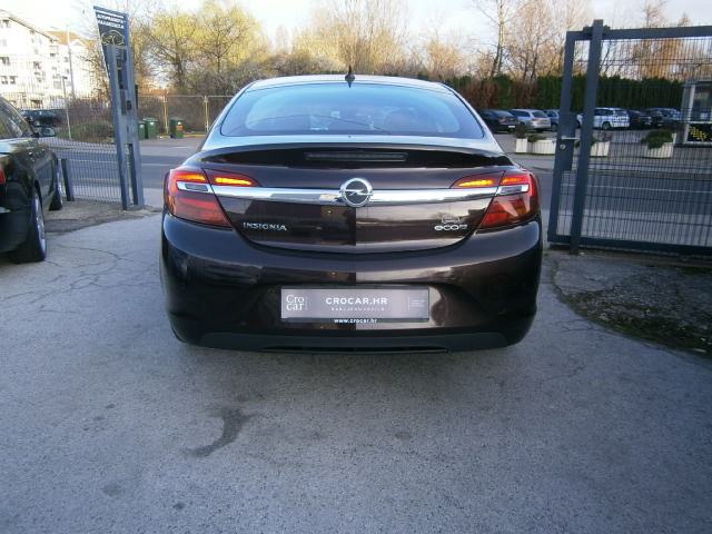 Opel insignia bose