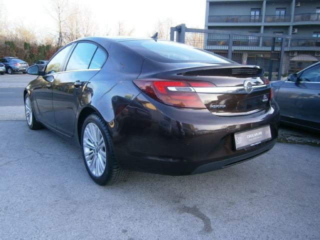 Opel insignia bose