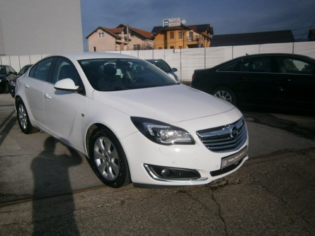 Opel insignia bose