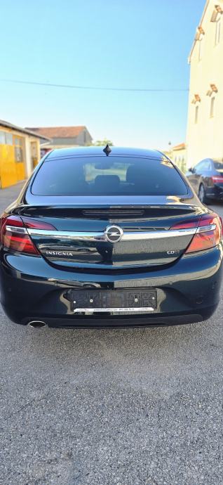 Opel Insignia 2,0 CDTI, 2016, 153tkm, 170ks, FULL OPREMA, fotografija 8