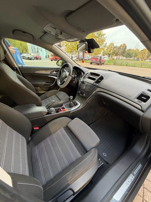 Opel Insignia 2.0 CDTI 96 kW, fotografija 15
