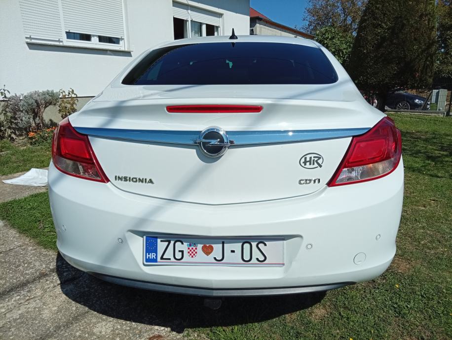 Opel Insignia 2,0 CDTI automatik - 5499 eura, fotografija 18