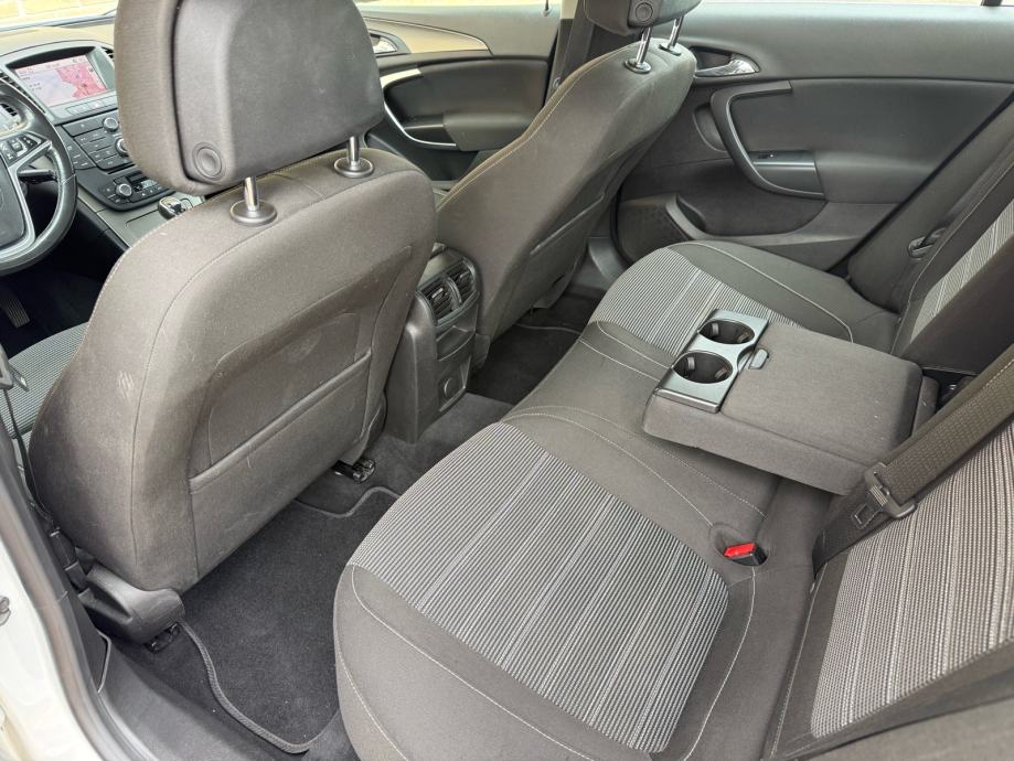 Opel Insignia 2.0 CDTI•Cosmo•Automatska klima•Tempomat•Koža•Xenon•Nav, fotografija 18