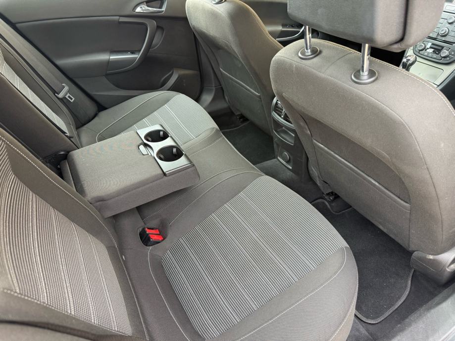 Opel Insignia 2.0 CDTI•Cosmo•Automatska klima•Tempomat•Koža•Xenon•Nav, fotografija 19