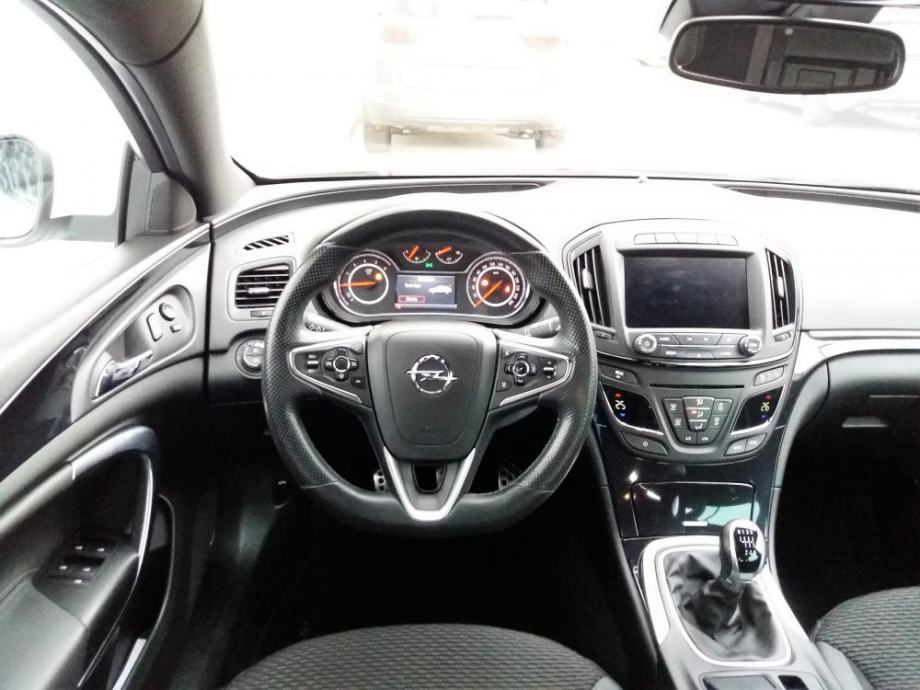 Opel insignia bose
