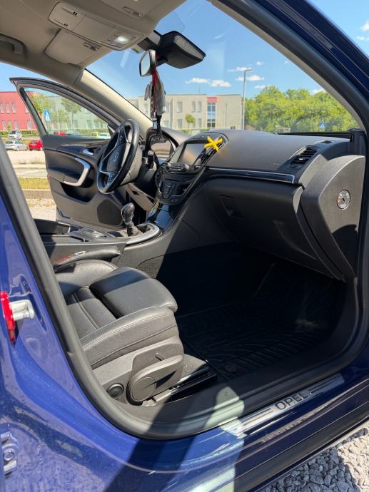Opel Insignia 2,0 CDTI, fotografija 9