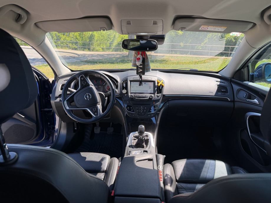 Opel Insignia 2,0 CDTI, fotografija 13