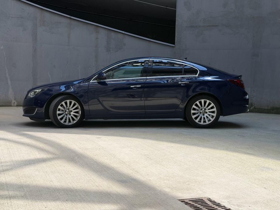 Opel Insignia 2,0 CDTI, fotografija 3